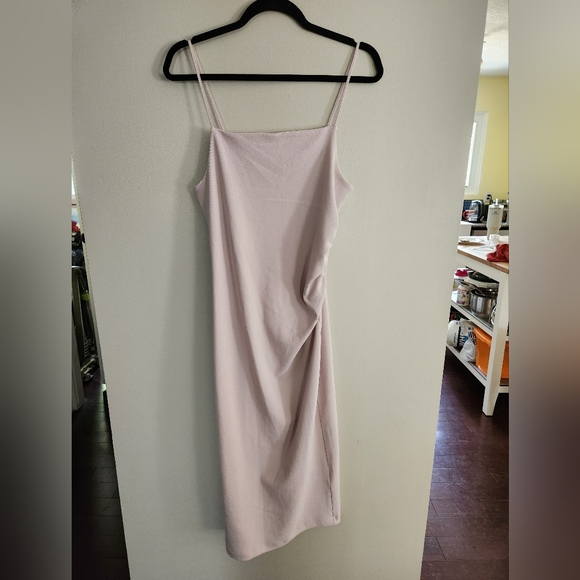 Zara dress - Picture 1 of 3